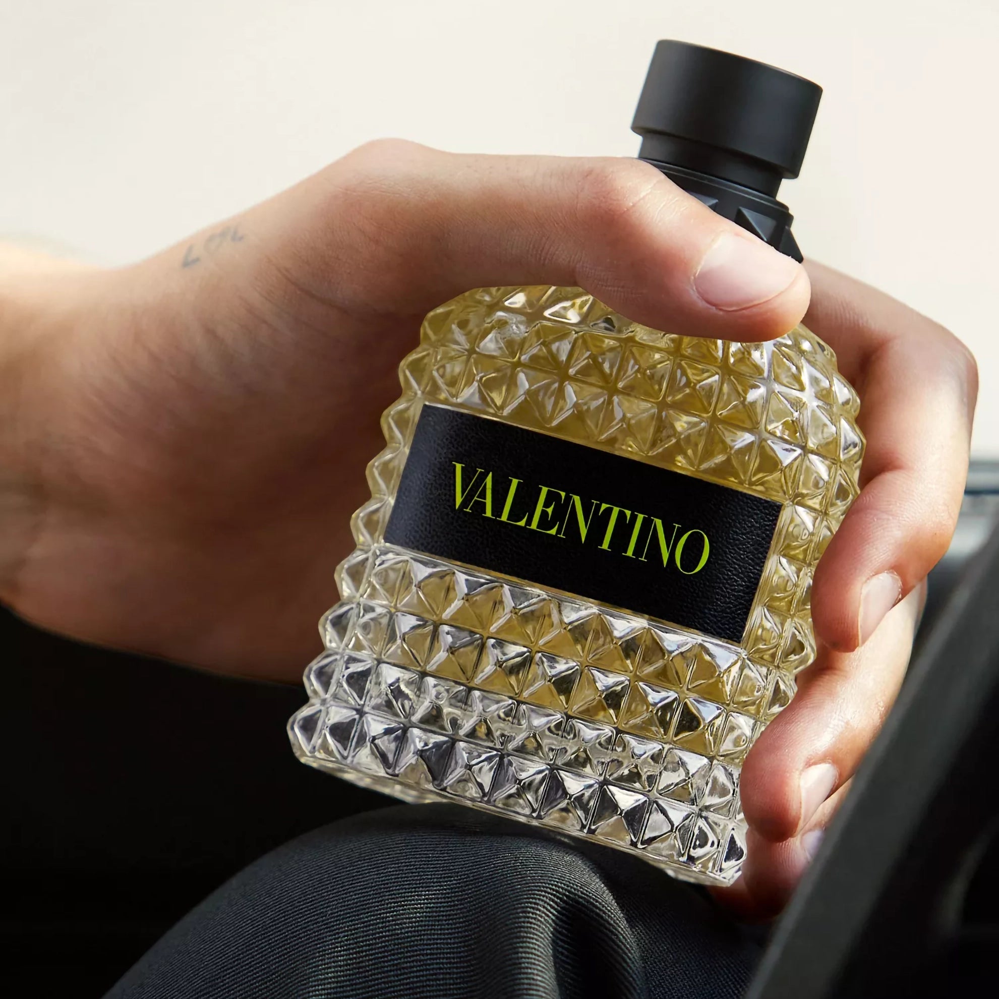 Valentino Uomo Born in Roma Yellow Dream Eau de Toilette 100ml / 3.4 FL.OZ
